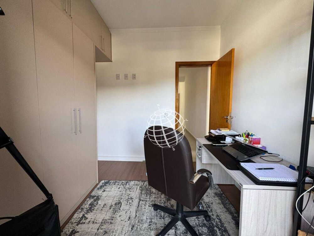 Casa à venda com 3 quartos, 110m² - Foto 1