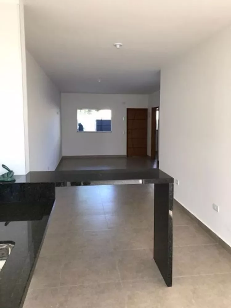 Casa à venda com 3 quartos, 97m² - Foto 3