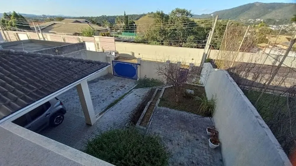 Casa, 3 quartos, 245 m² - Foto 1