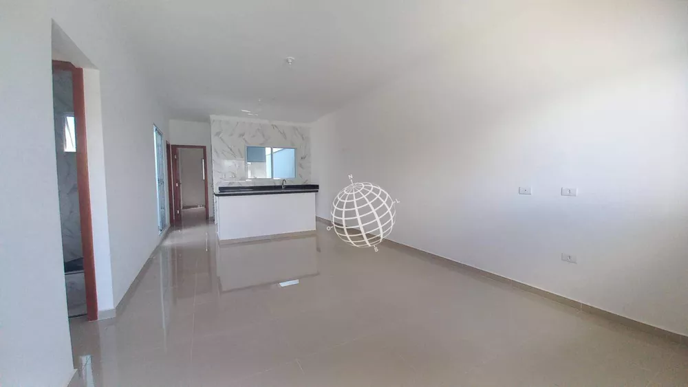 Casa à venda com 3 quartos, 99m² - Foto 1