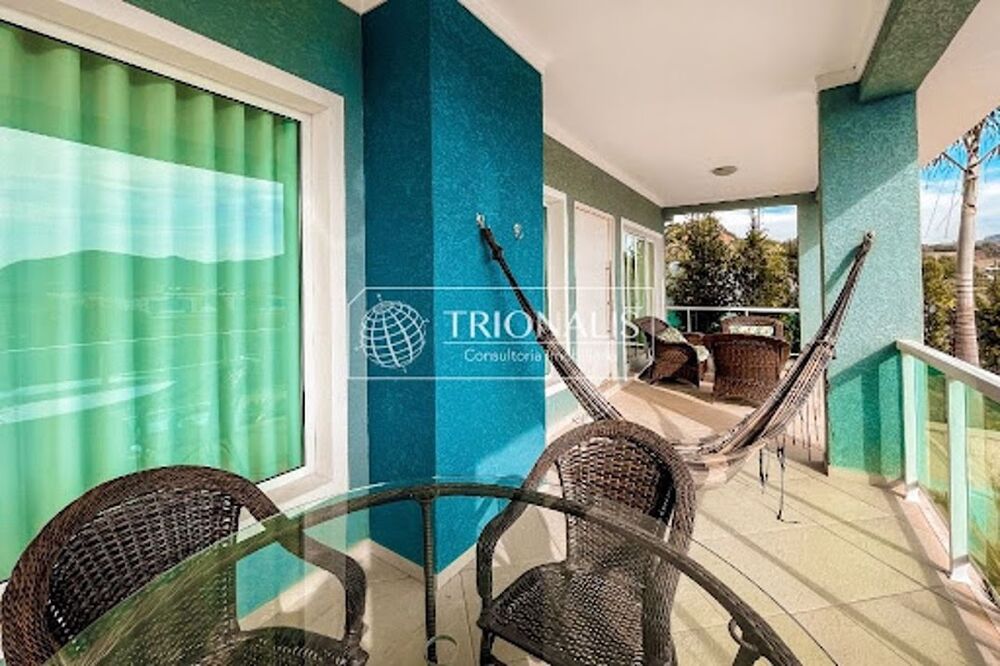 Casa à venda com 3 quartos, 400m² - Foto 2