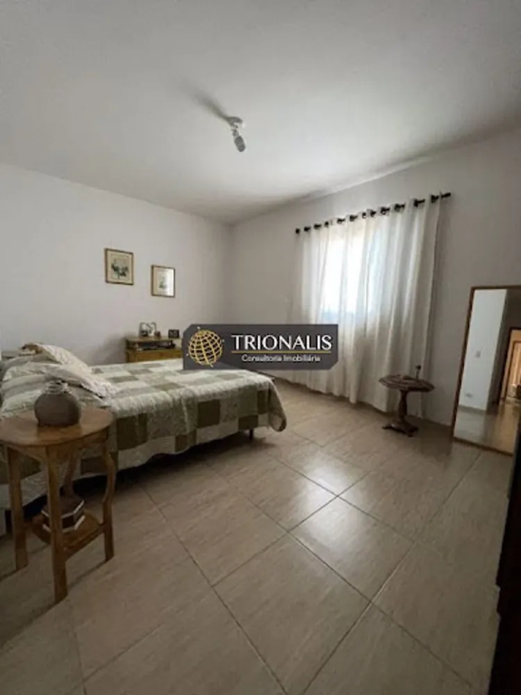 Casa, 4 quartos, 218 m² - Foto 9