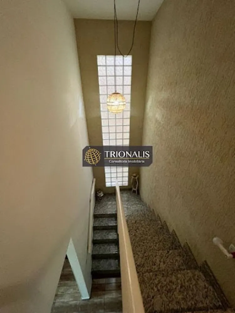 Casa, 4 quartos, 218 m² - Foto 4