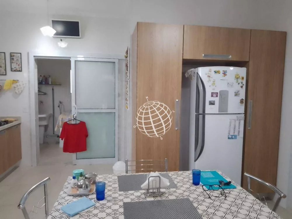 Casa à venda com 3 quartos, 220m² - Foto 5