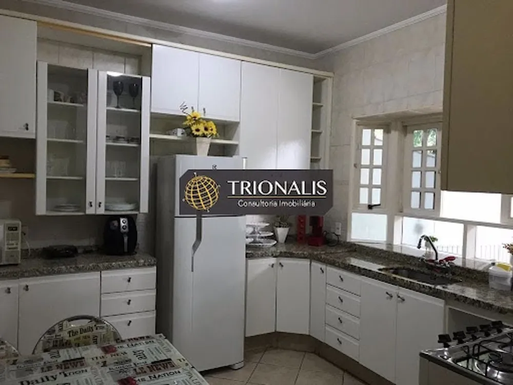 Casa, 3 quartos, 245 m² - Foto 9