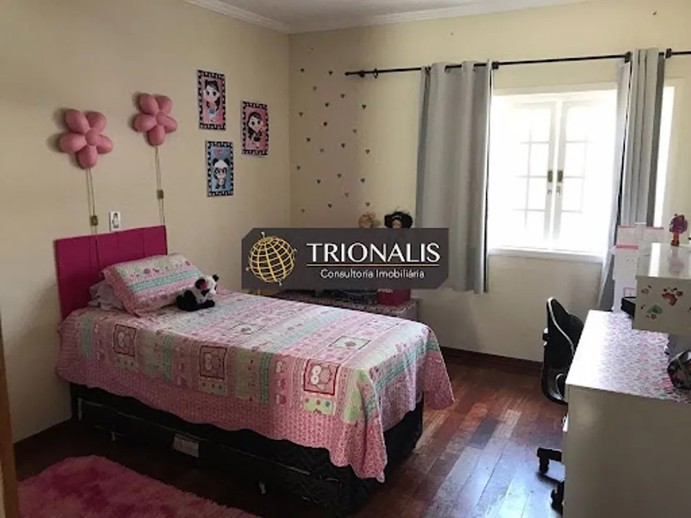 Casa, 3 quartos, 245 m² - Foto 15