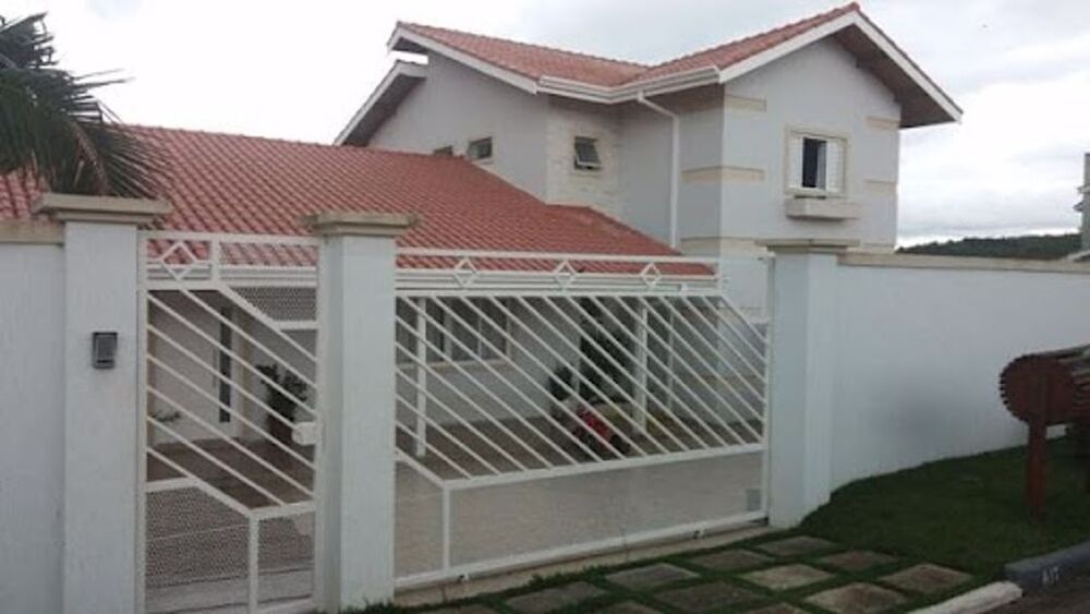 Casa de Condomínio à venda com 7 quartos, 410m² - Foto 1