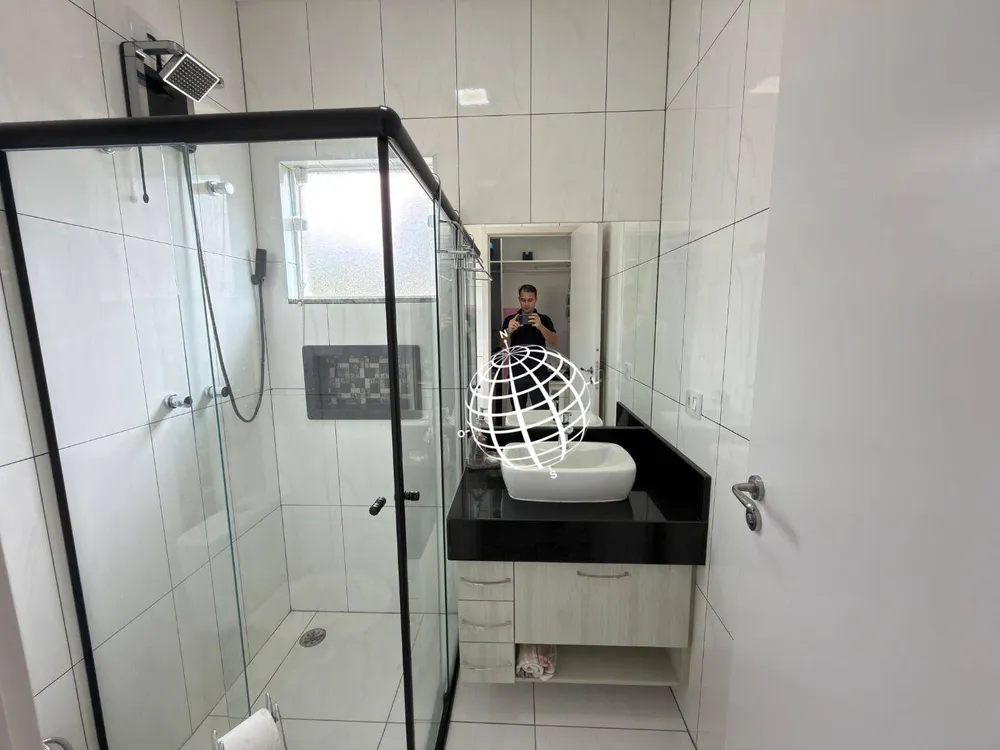 Casa, 4 quartos, 268 m² - Foto 1