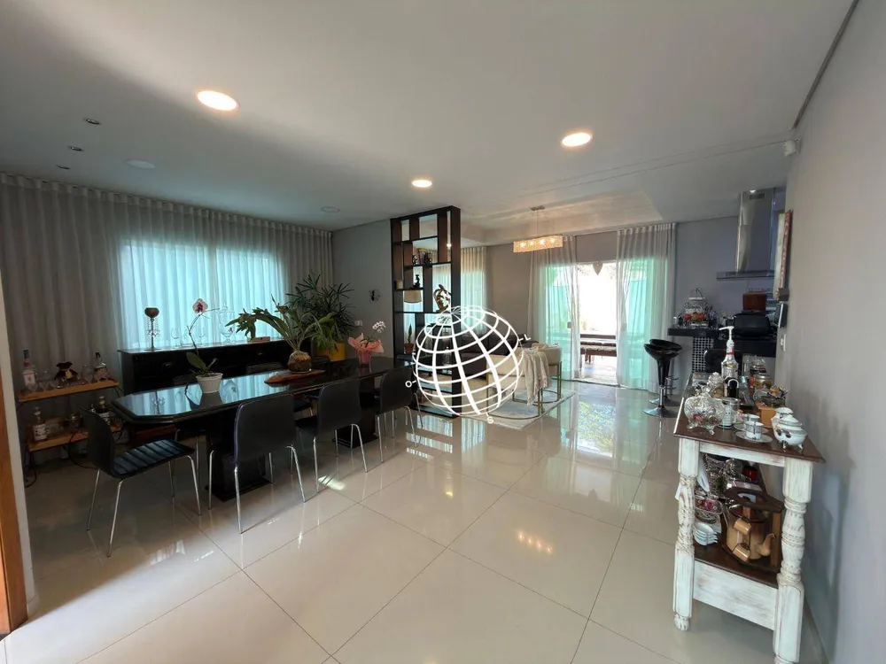 Casa, 4 quartos, 268 m² - Foto 2