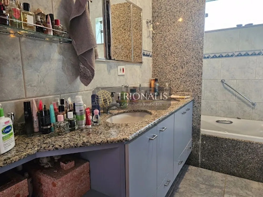 Casa, 4 quartos, 265 m² - Foto 19