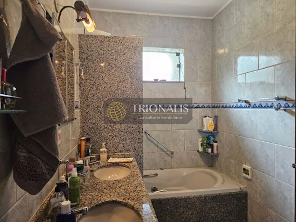 Casa, 4 quartos, 265 m² - Foto 18