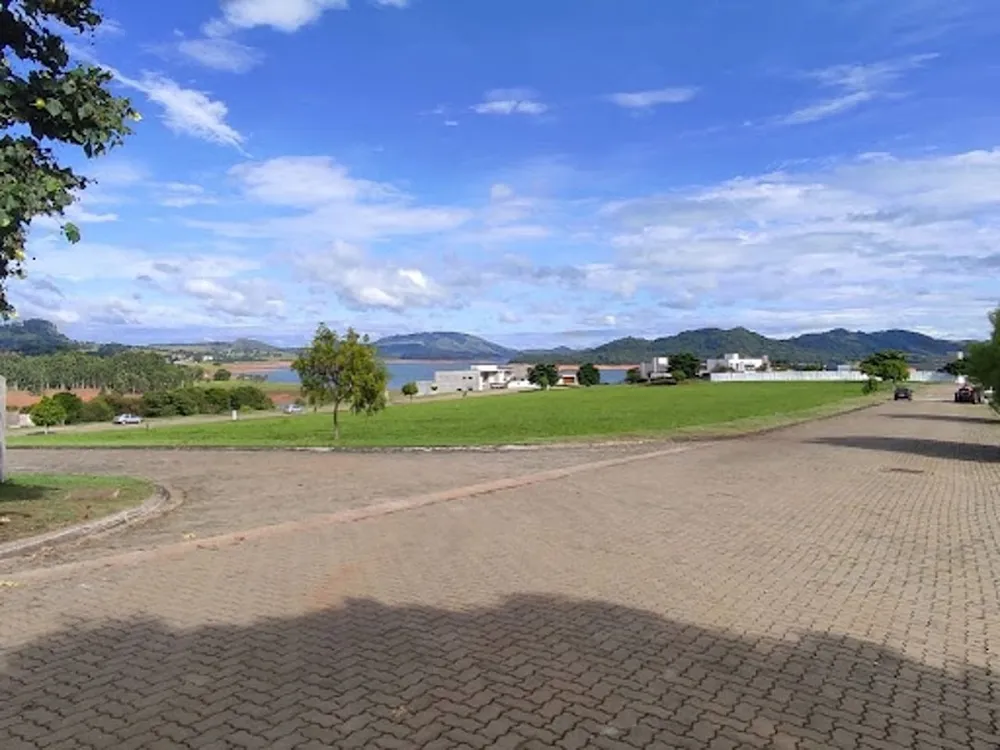 Loteamento e Condomínio, 1000 m² - Foto 1