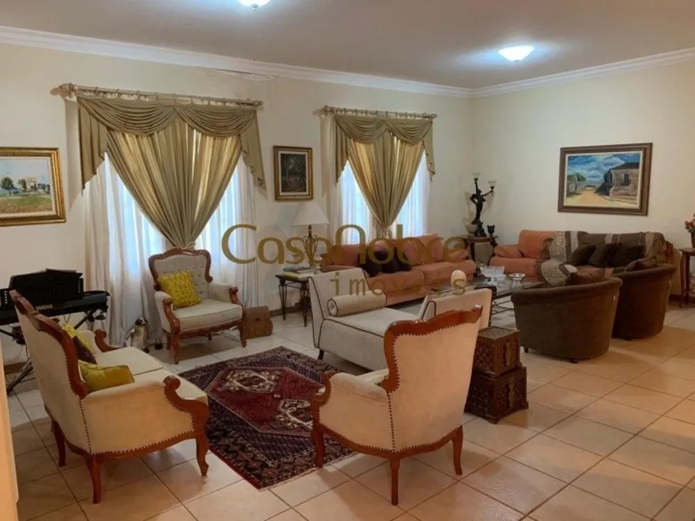 Casa, 4 quartos, 489 m² - Foto 1