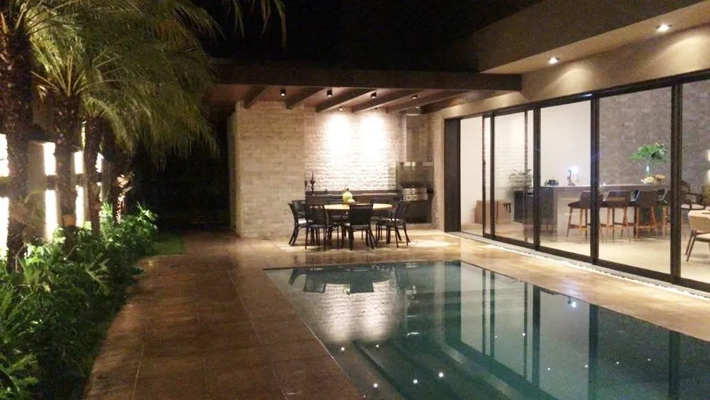 Casa, 4 quartos, 600 m² - Foto 1