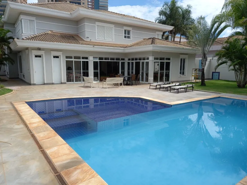 Casa, 4 quartos, 640 m² - Foto 1