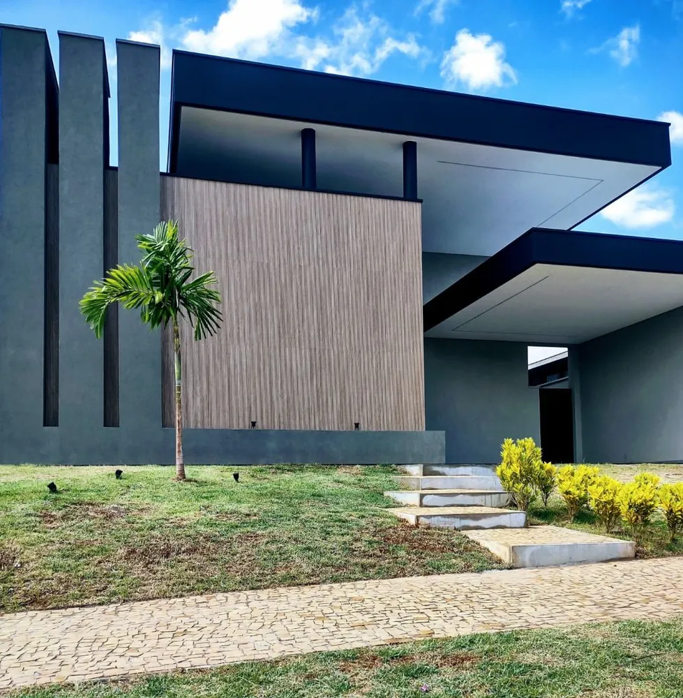 Casa, 3 quartos, 212 m² - Foto 1