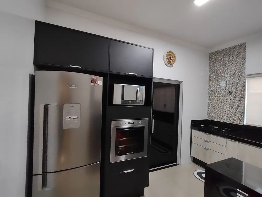 Casa, 3 quartos, 181 m² - Foto 3