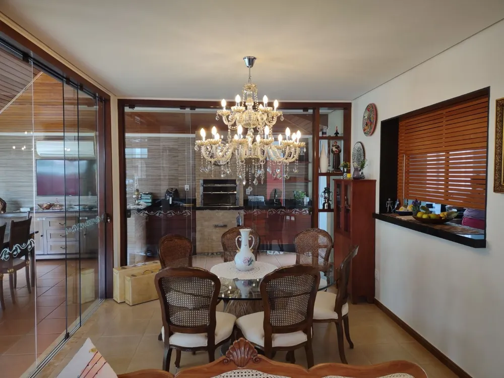 Casa, 3 quartos, 251 m² - Foto 3