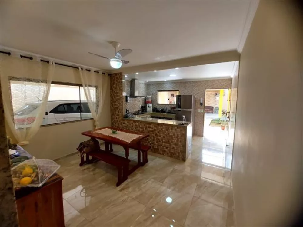 Casa, 3 quartos - Foto 1