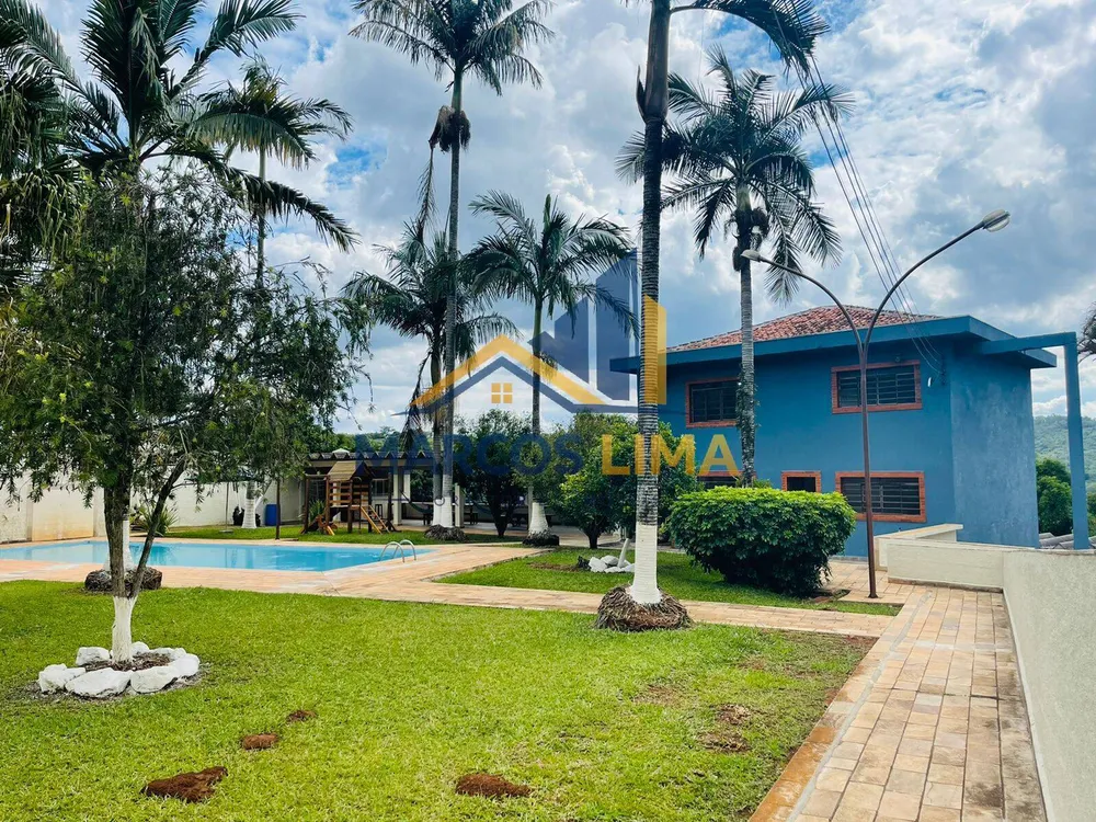 Chácara, 4 quartos, 1468 m² - Foto 1
