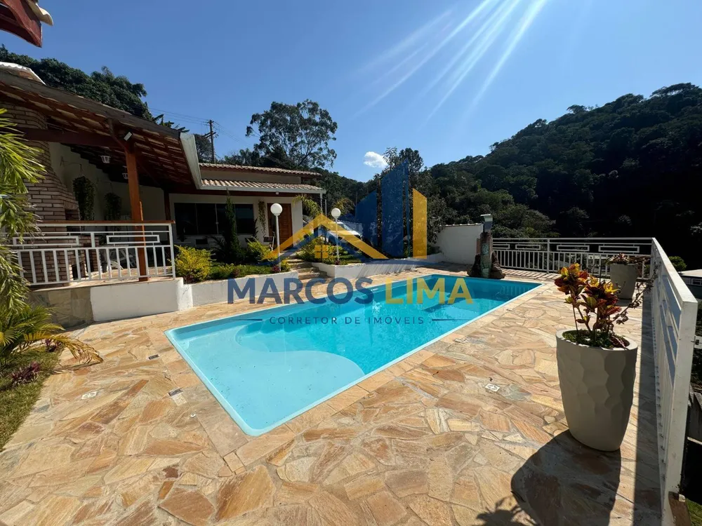 Chácara, 3 quartos, 555 m² - Foto 1