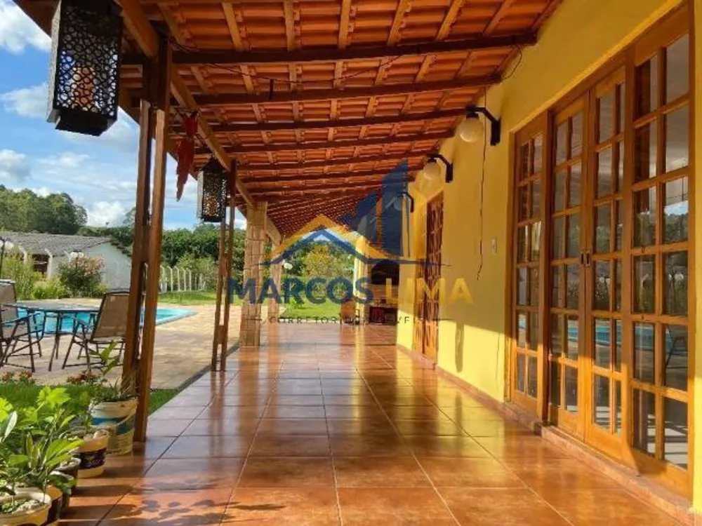 Chácara, 6 quartos, 1500 m² - Foto 1