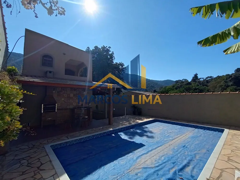 Chácara, 3 quartos, 527 m² - Foto 1