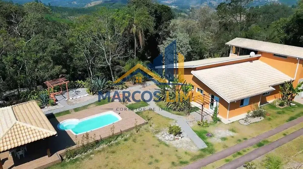 Chácara, 3 quartos, 4200 m² - Foto 1