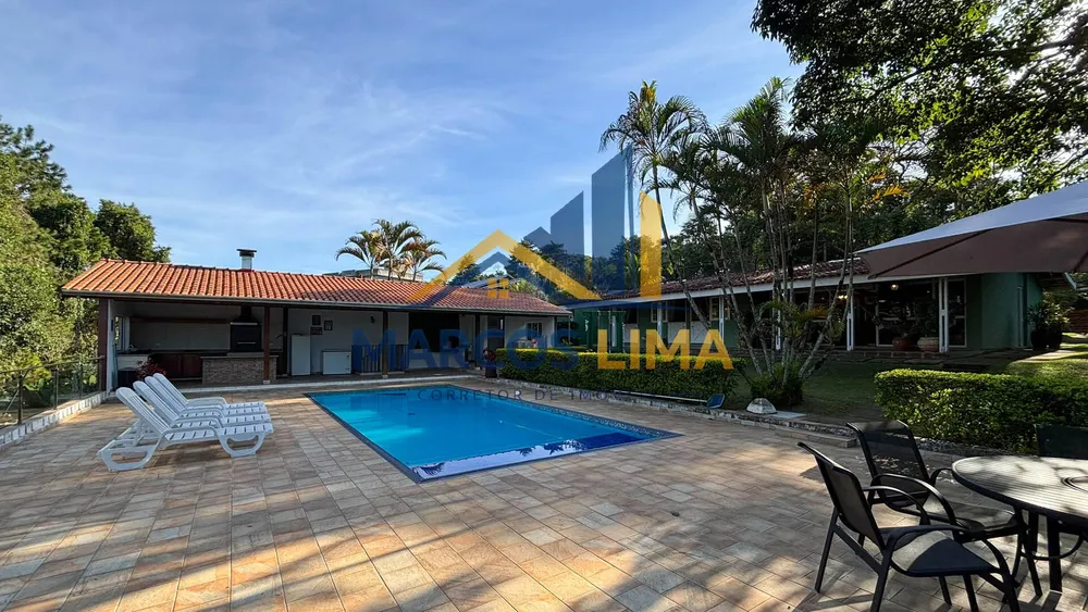 Chácara, 3 quartos, 1700 m² - Foto 1