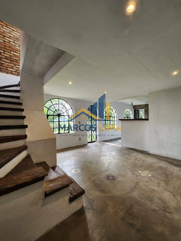 Chácara, 5 quartos, 2325 m² - Foto 1