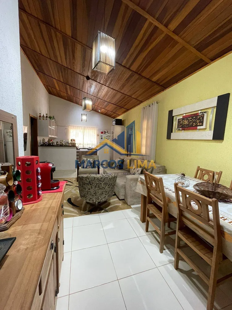 Chácara, 3 quartos, 980 m² - Foto 1