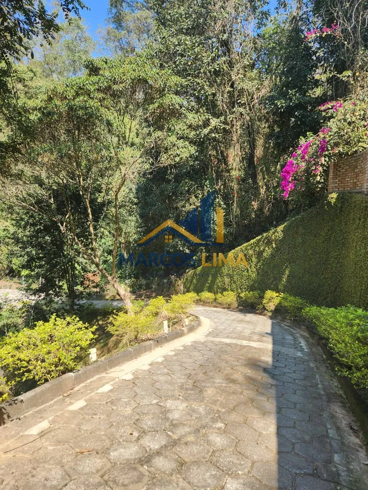 Chácara, 3 quartos, 2260 m² - Foto 1