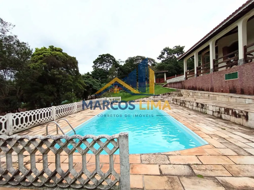 Chácara, 4 quartos, 2100 m² - Foto 1