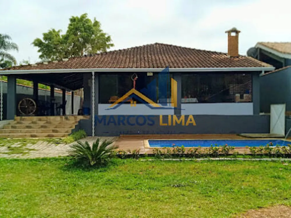 Chácara, 3 quartos, 676 m² - Foto 1