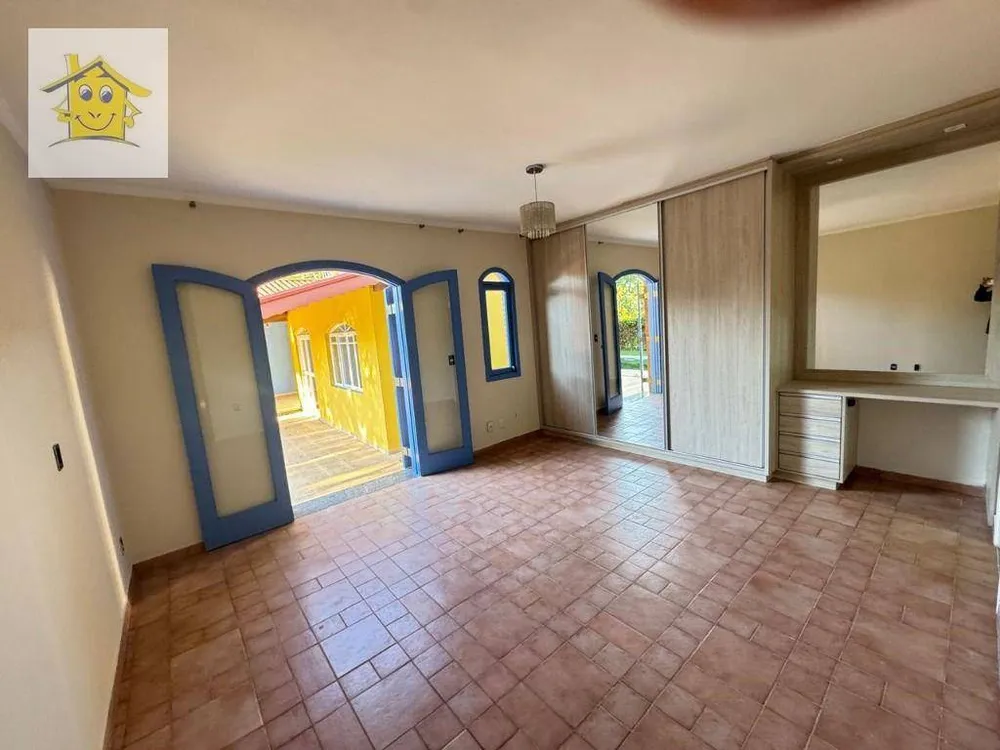 Casa, 3 quartos, 250 m² - Foto 1