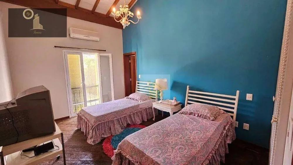 Casa, 8 quartos, 1500 m² - Foto 1