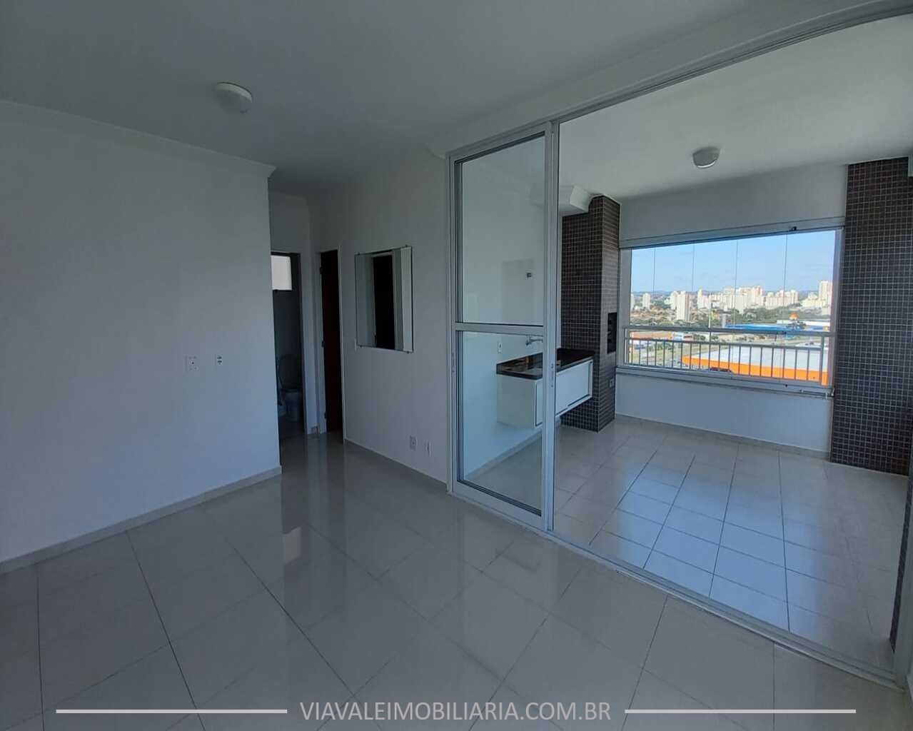 Apartamento para alugar com 2 quartos, 83m² - Foto 1