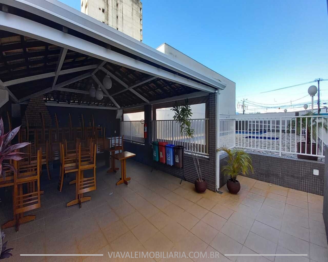 Apartamento para alugar com 2 quartos, 83m² - Foto 2