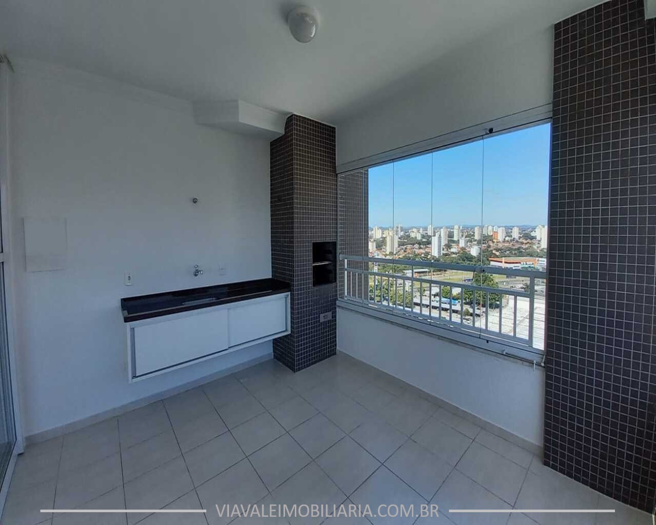 Apartamento para alugar com 2 quartos, 83m² - Foto 4