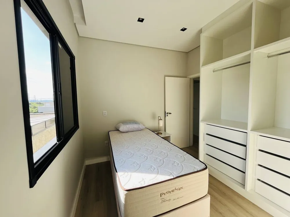 Casa, 3 quartos, 198 m² - Foto 1