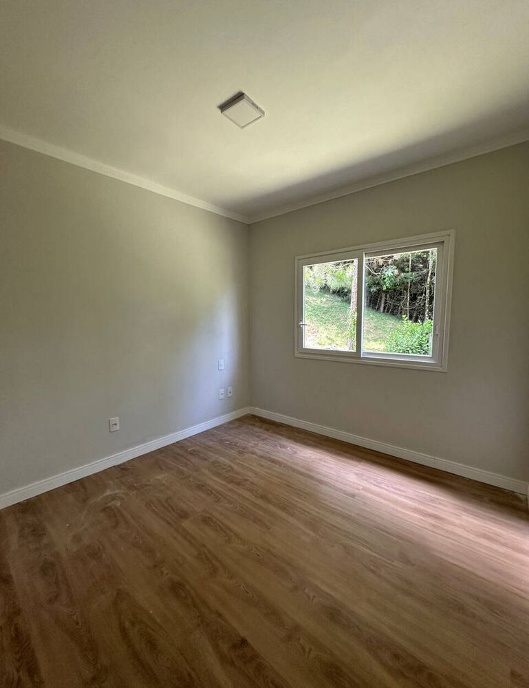 Casa, 5 quartos, 338 m² - Foto 2
