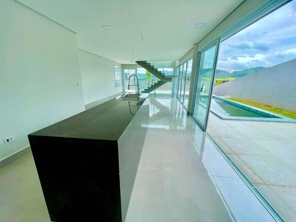 Casa, 3 quartos, 270 m² - Foto 8