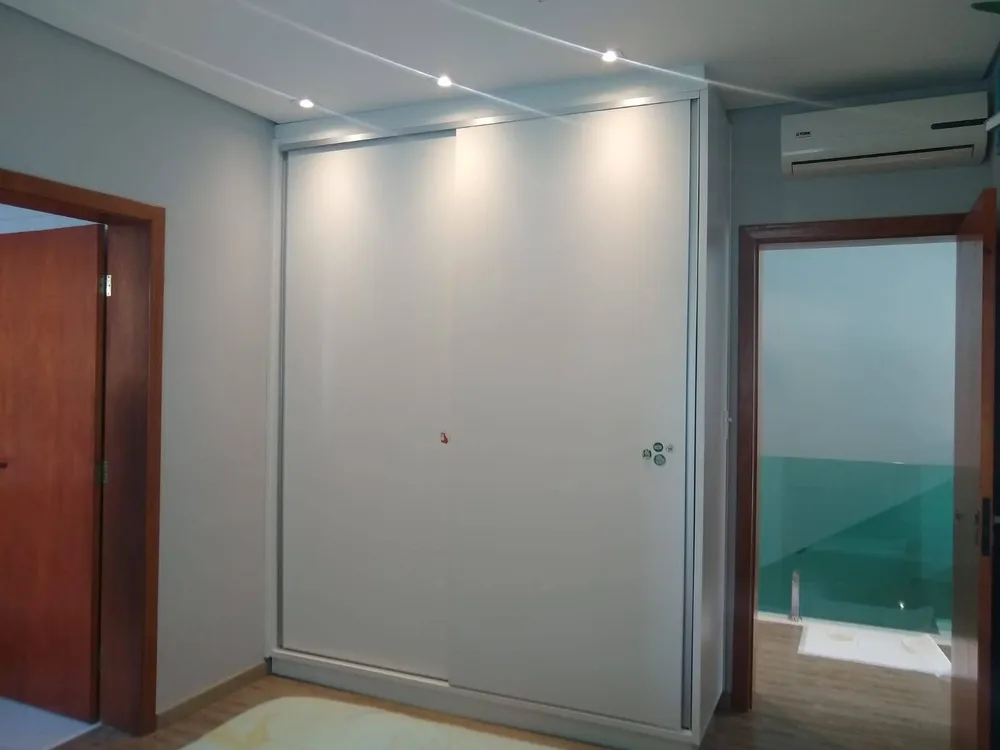 Casa, 3 quartos, 260 m² - Foto 1