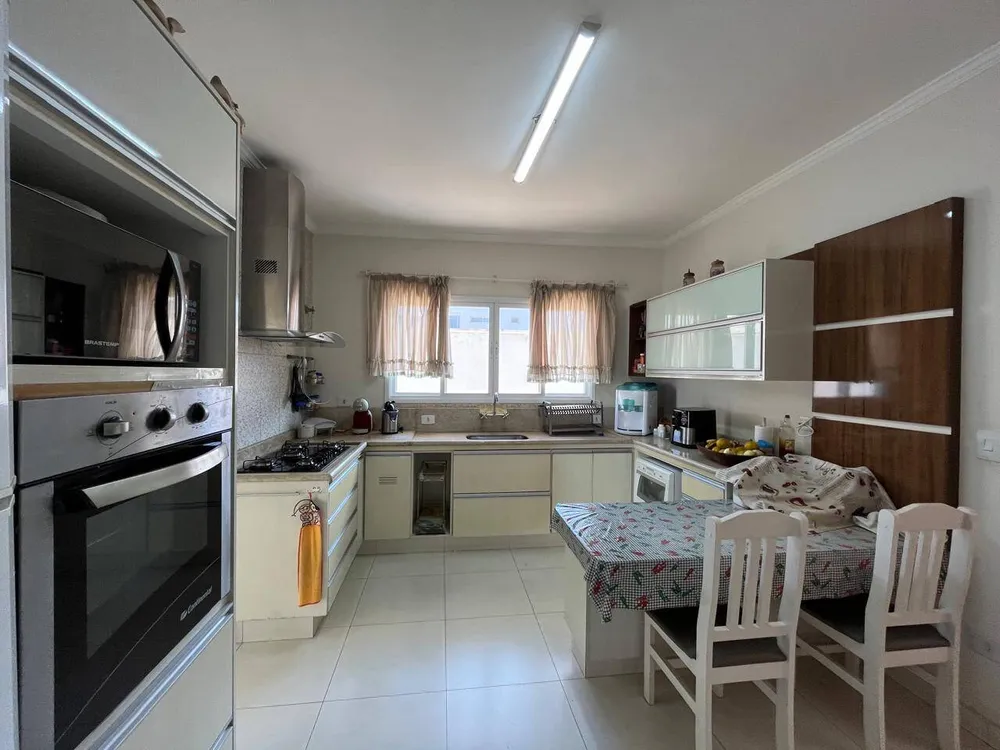 Casa, 3 quartos, 230 m² - Foto 10