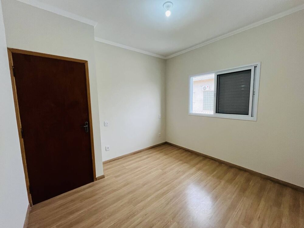 Casa à venda com 3 quartos, 120m² - Foto 4