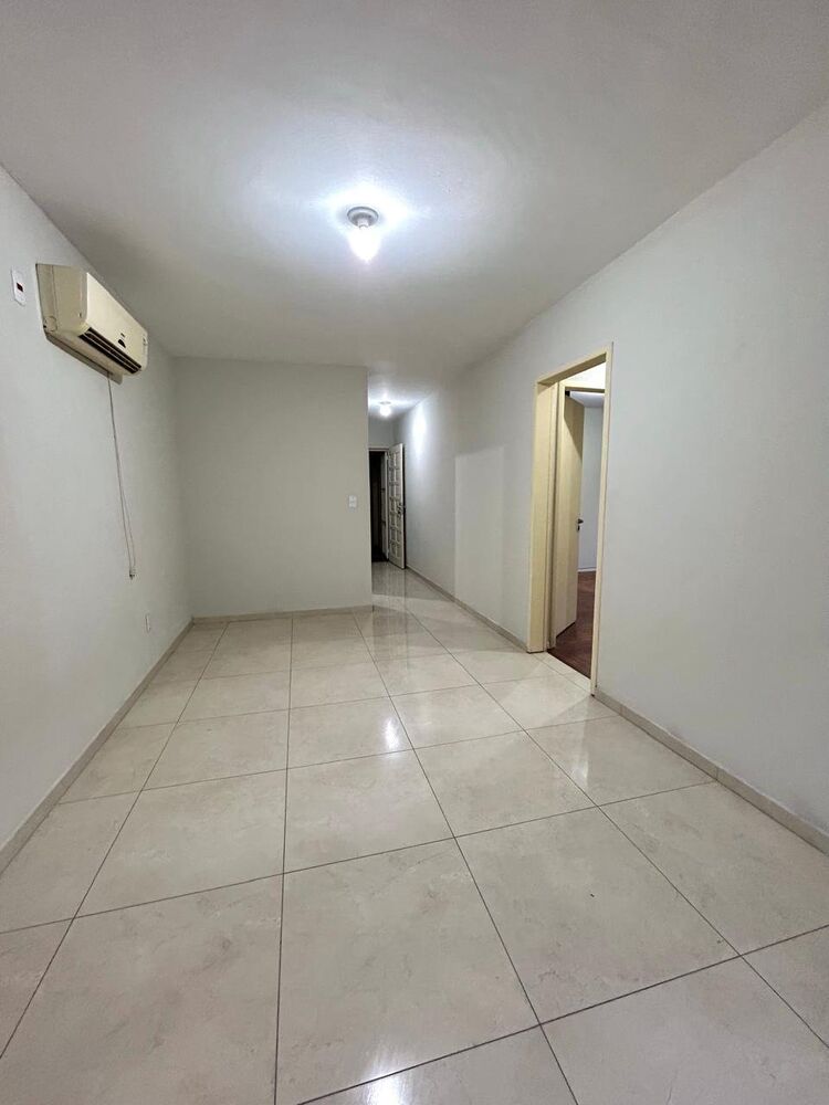 Apartamento à venda com 2 quartos, 64m² - Foto 1