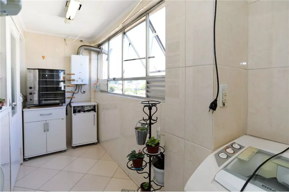 Apartamento à venda com 3 quartos, 93m² - Foto 7