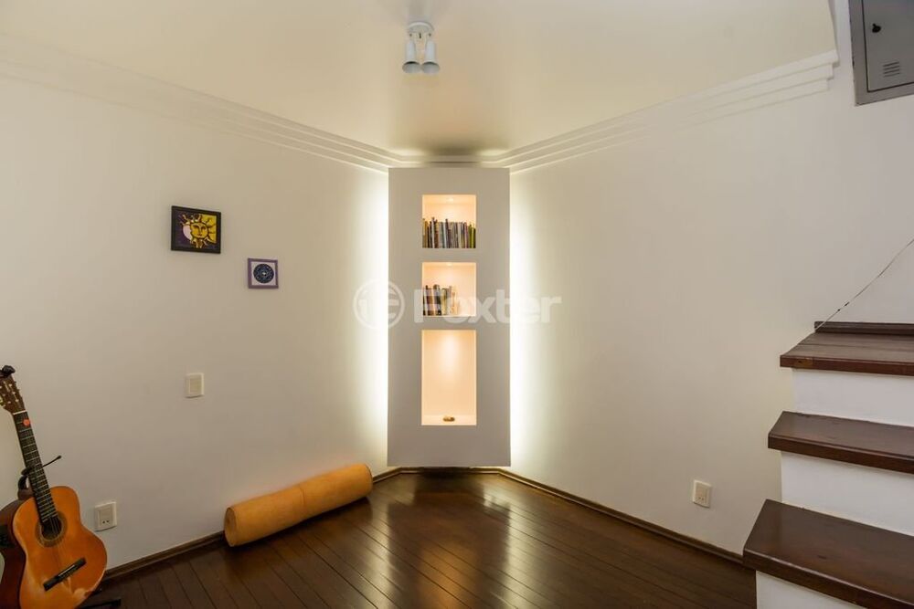 Casa à venda com 3 quartos, 142m² - Foto 7