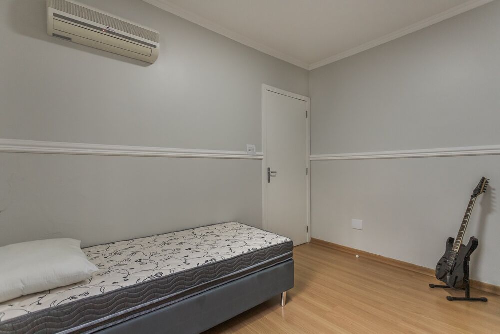 Apartamento à venda com 2 quartos, 74m² - Foto 2