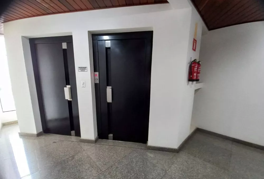 Apartamento à venda com 3 quartos, 109m² - Foto 3